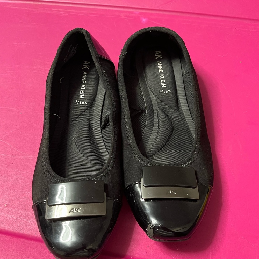 Anne Klein Black Flats Shiny Minimalist Design